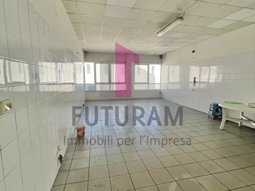 Immagine 13 di Capannone industriale in affitto  in VIA BRENTA a Dueville