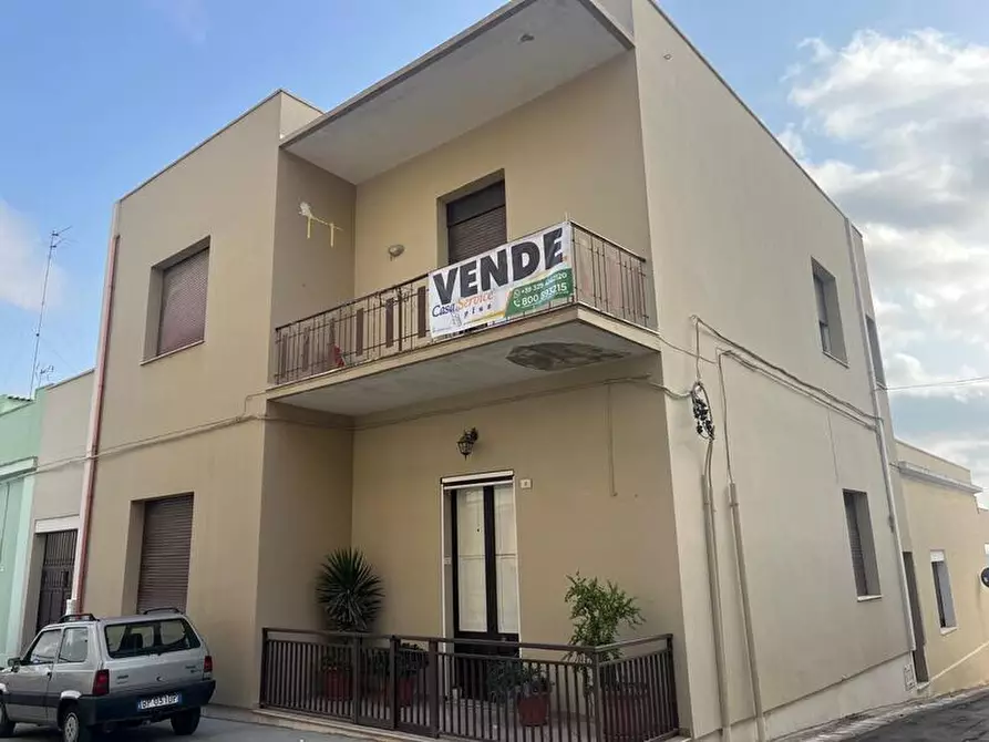 Immagine 11 di Appartamento in vendita  in Via Sant'Elia a Casarano