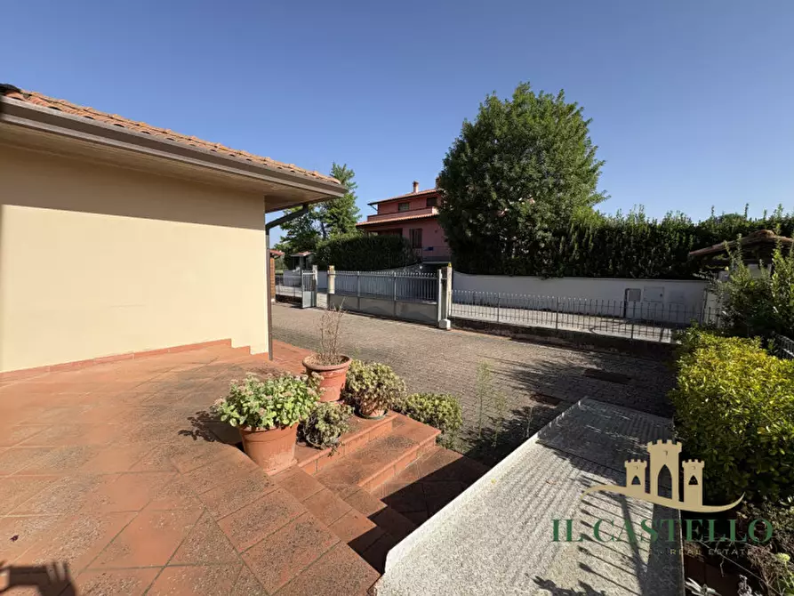 Immagine 10 di Villetta a schiera in vendita  in Via Santa Maria a Castiglione Del Lago