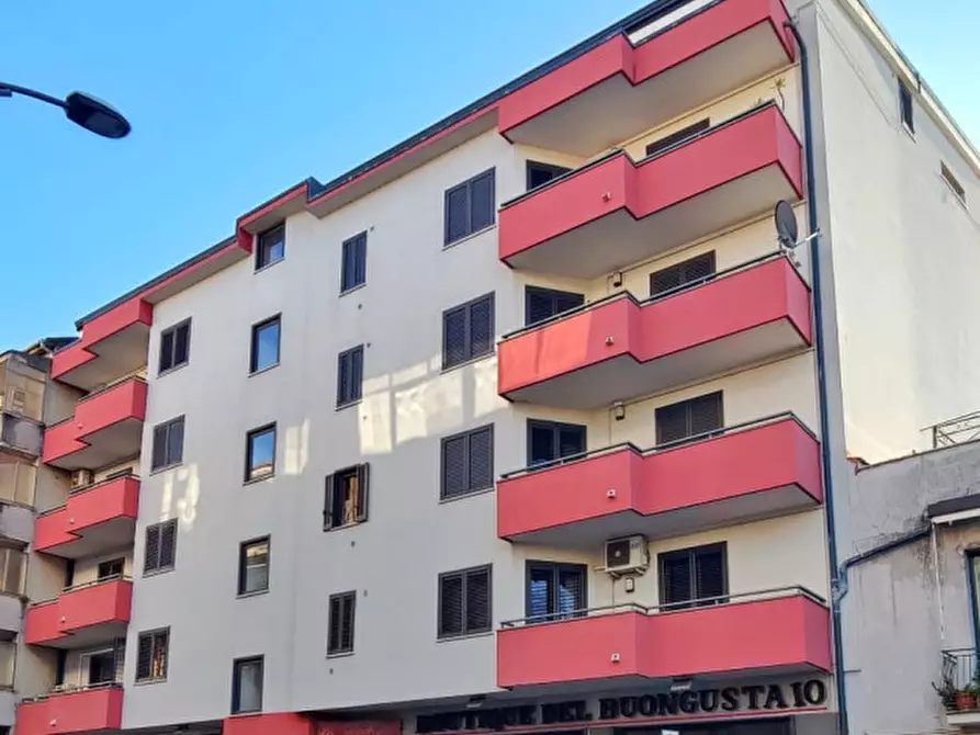 Immagine 1 di Appartamento in vendita  in Via Nazionale a Eboli