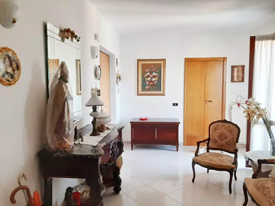 Immagine 2 di Appartamento in vendita  in Via Nazionale a Eboli