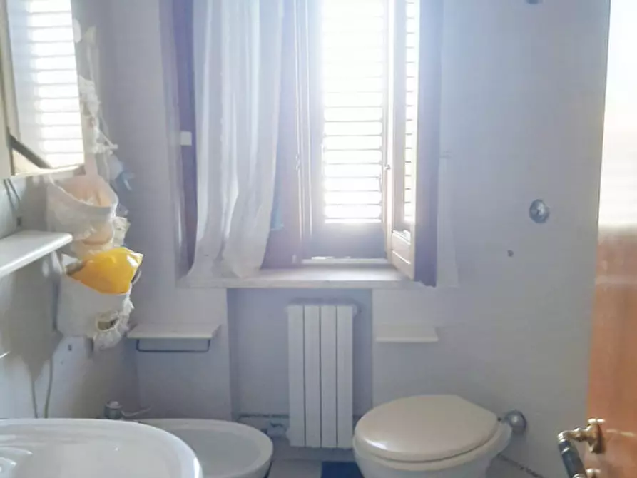 Immagine 13 di Appartamento in vendita  in Via Nazionale a Eboli