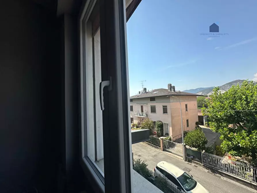 Immagine 36 di Appartamento in vendita  in viale brescia a Mazzano
