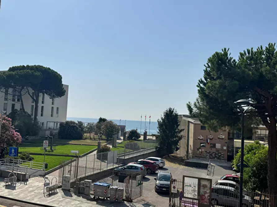 Immagine 1 di Appartamento in vendita  in Corso Vittorio Veneto 52 a Savona