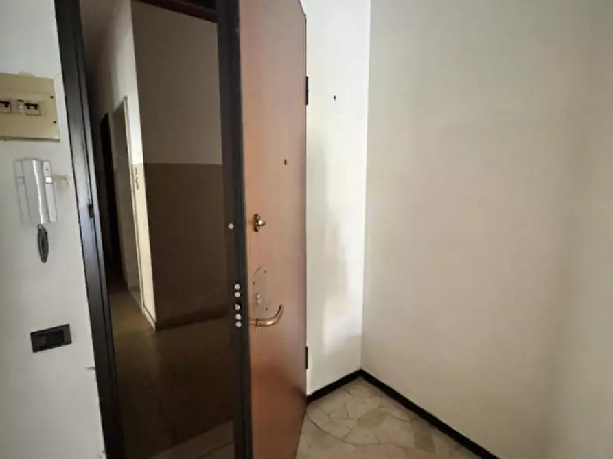 Immagine 25 di Appartamento in vendita  in Corso Vittorio Veneto 52 a Savona