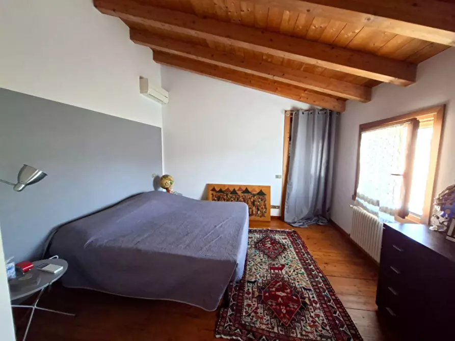 Immagine 9 di Villetta a schiera in vendita  a Villafranca Di Verona