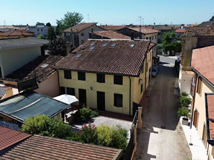 Immagine 14 di Villetta a schiera in vendita  a Villafranca Di Verona