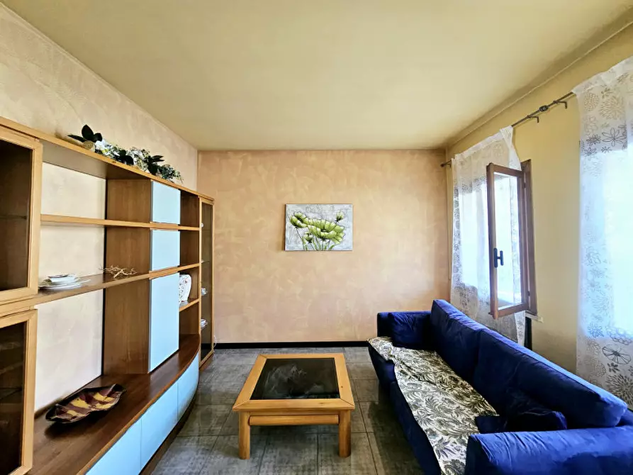 Immagine 6 di Casa indipendente in vendita  in via precettole a Urbana