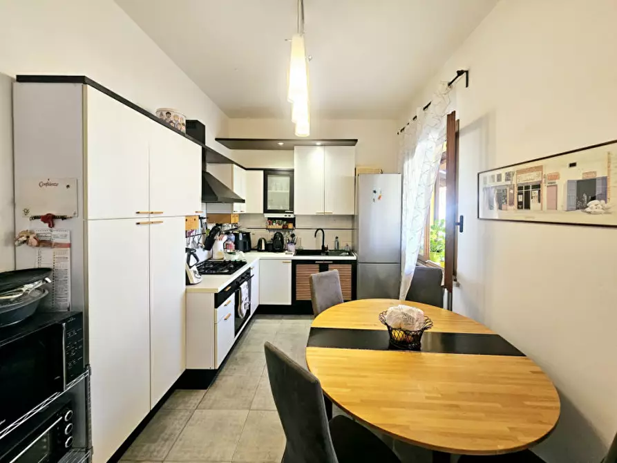 Immagine 13 di Casa indipendente in vendita  in via precettole a Urbana