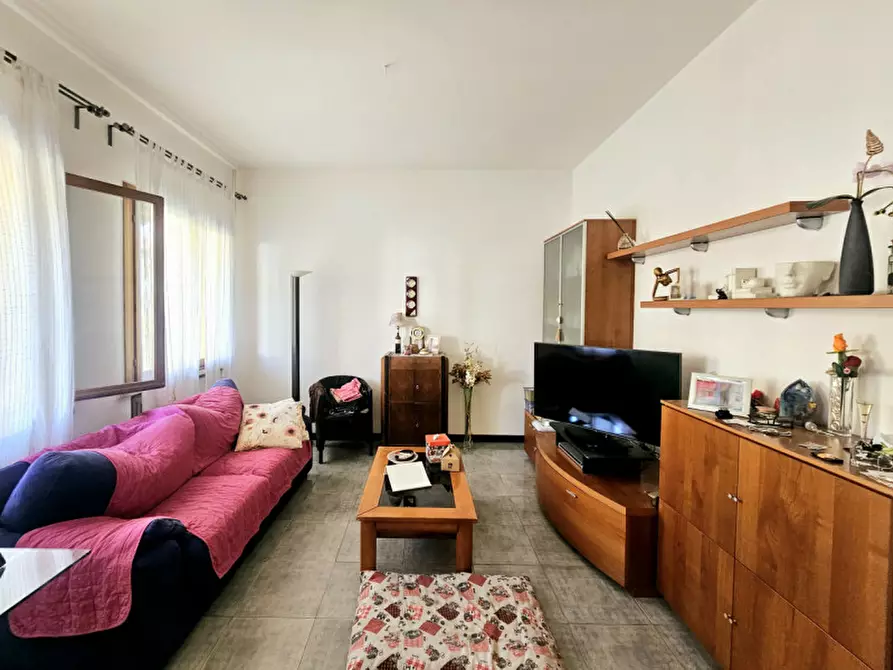 Immagine 14 di Casa indipendente in vendita  in via precettole a Urbana