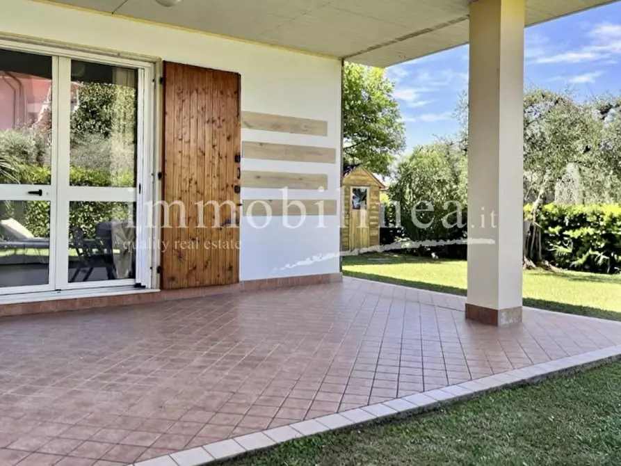 Immagine 4 di Appartamento in vendita  in Via Sagramose a Lazise