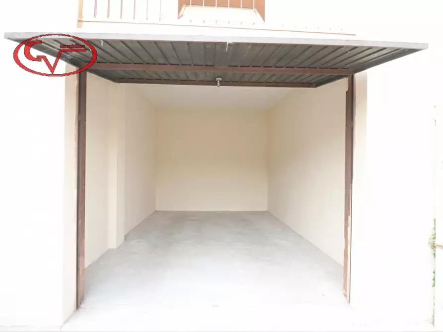 Immagine 7 di Villa in vendita  in Via Ammiraglio Ernesto Burzagli a Montevarchi
