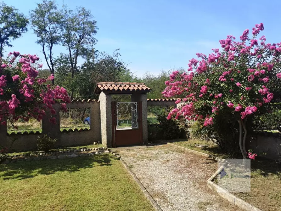 Immagine 2 di Villa in vendita  in Via Bagotta a Turbigo