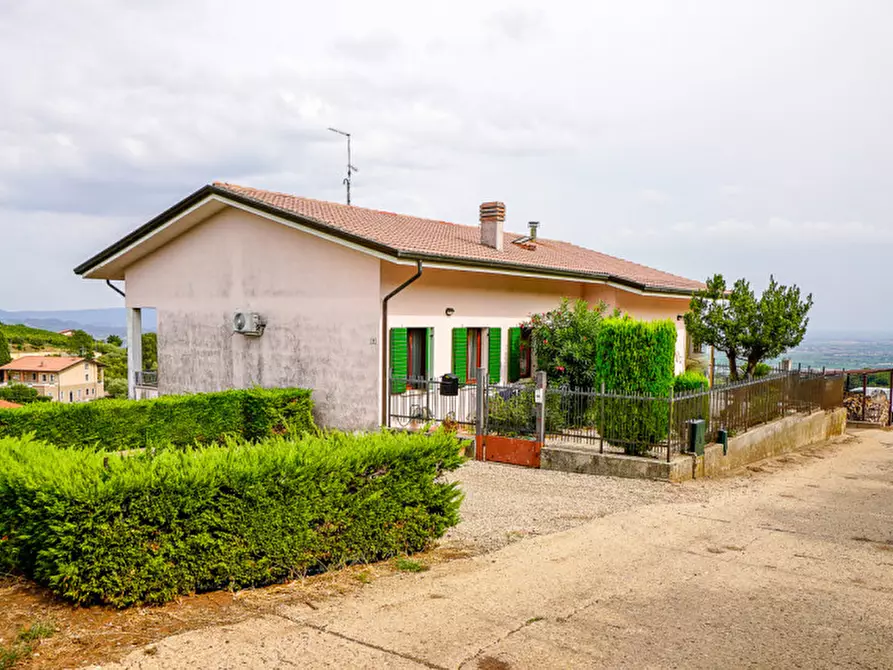 Immagine 1 di Casa indipendente in vendita  a Soave