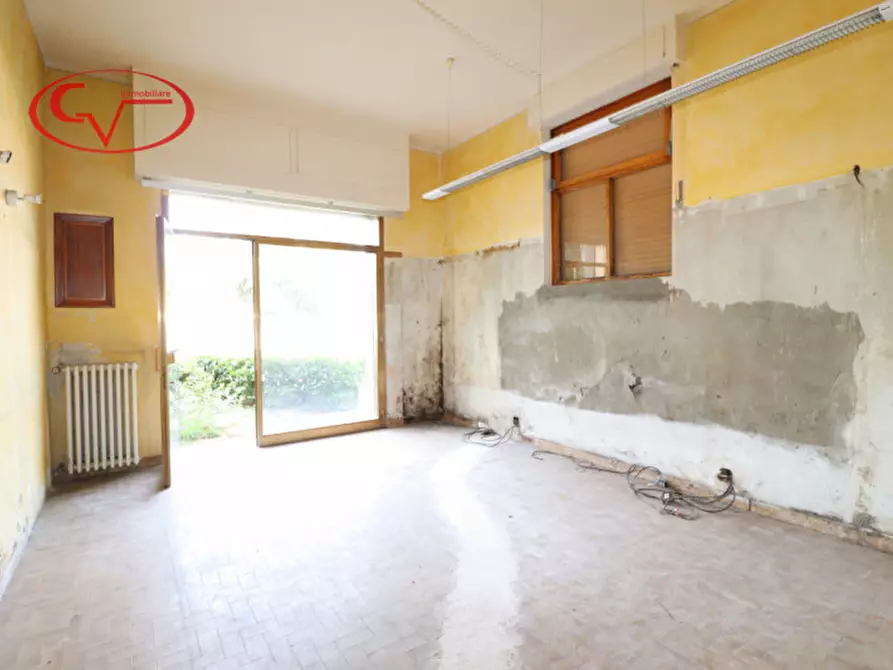 Immagine 10 di Appartamento in vendita  in via burzagli a Montevarchi