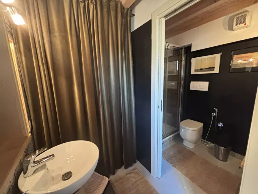 Immagine 10 di Appartamento in vendita  in Via Guglielmo Marconi n. 114 a Vittorio Veneto