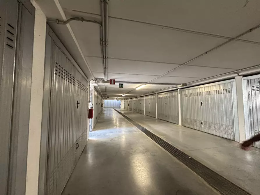 Immagine 18 di Appartamento in vendita  in Via Guglielmo Marconi n. 114 a Vittorio Veneto