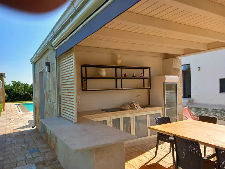 Immagine 69 di Villa in vendita  in C.da Angeluzzi a San Michele Salentino