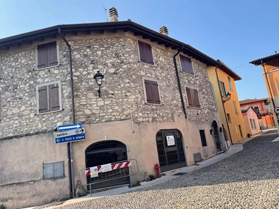 Immagine 1 di Appartamento in affitto  in via trento 64 a San Felice Del Benaco