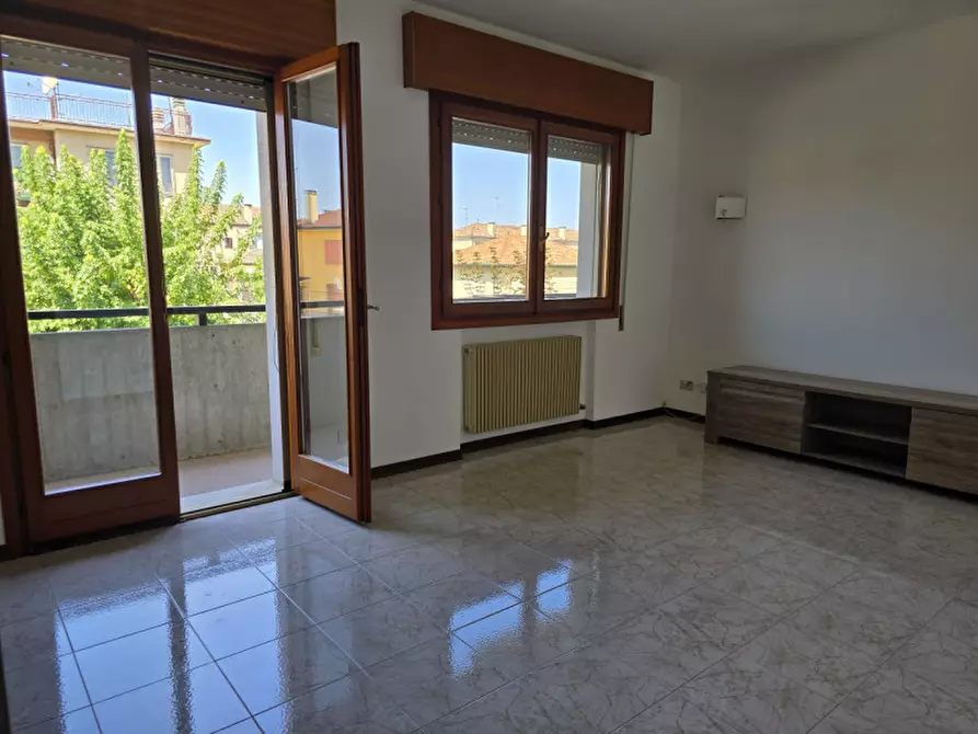 Immagine 3 di Appartamento in vendita  in via trieste a Venezia