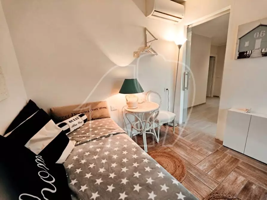 Immagine 7 di Appartamento in vendita  a Bardolino
