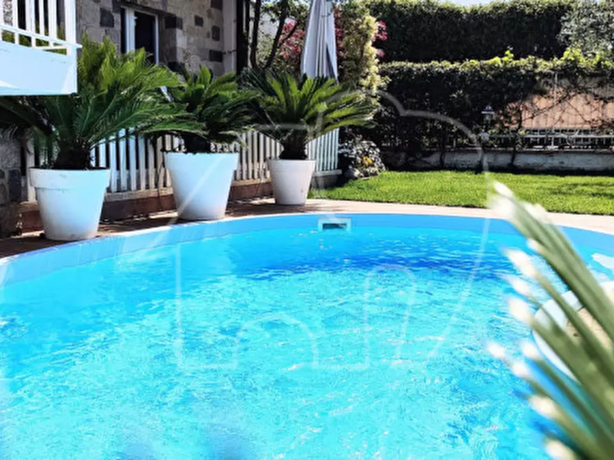Immagine 16 di Appartamento in vendita  a Bardolino