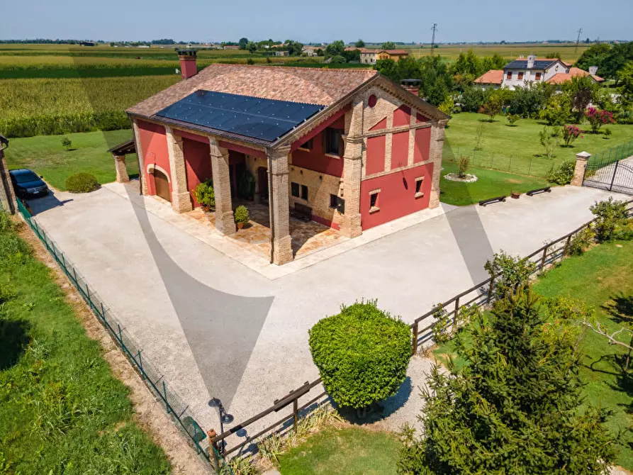 Immagine 2 di Casa indipendente in vendita  a Adria