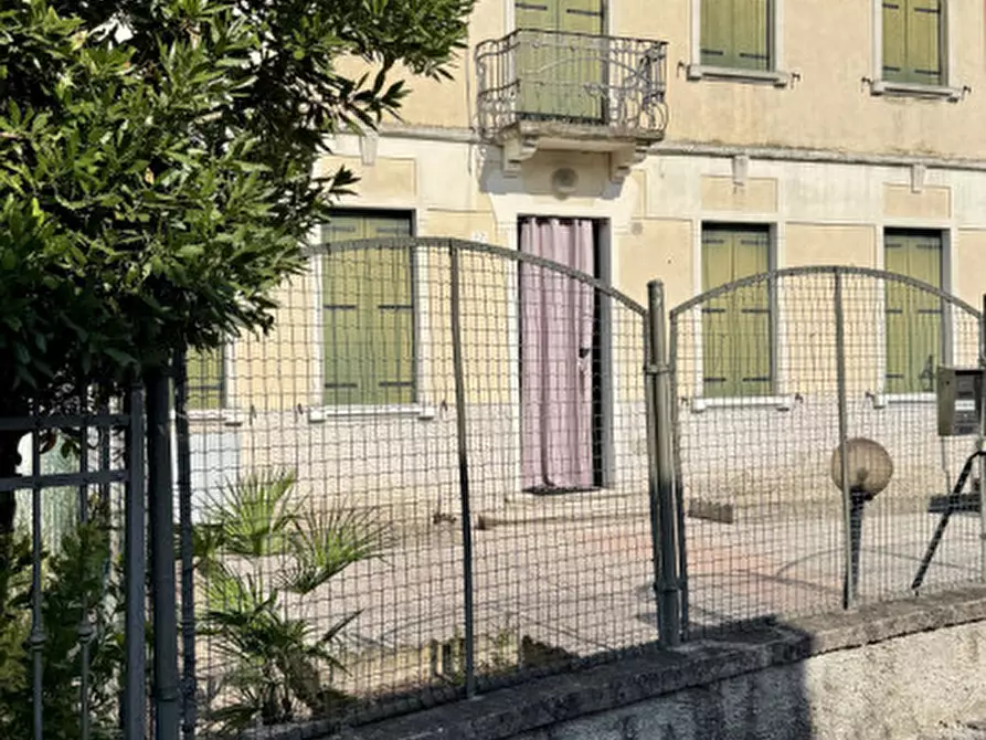 Immagine 1 di Villetta a schiera in vendita  a Padova