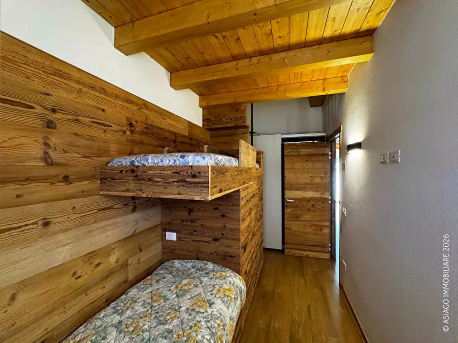 Immagine 27 di Appartamento in affitto  in Via Belvedere a Roana