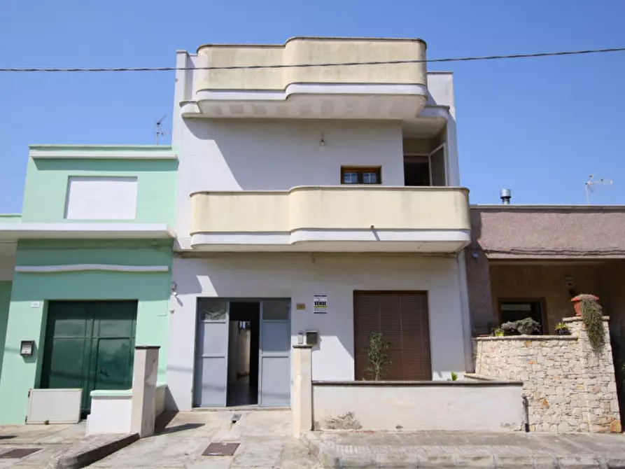 Immagine 1 di Casa indipendente in vendita  in Via Bolzano a Matino