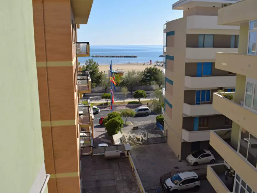 Immagine 13 di Appartamento in vendita  in Viale J. F. Kennedy, 78 a Pescara