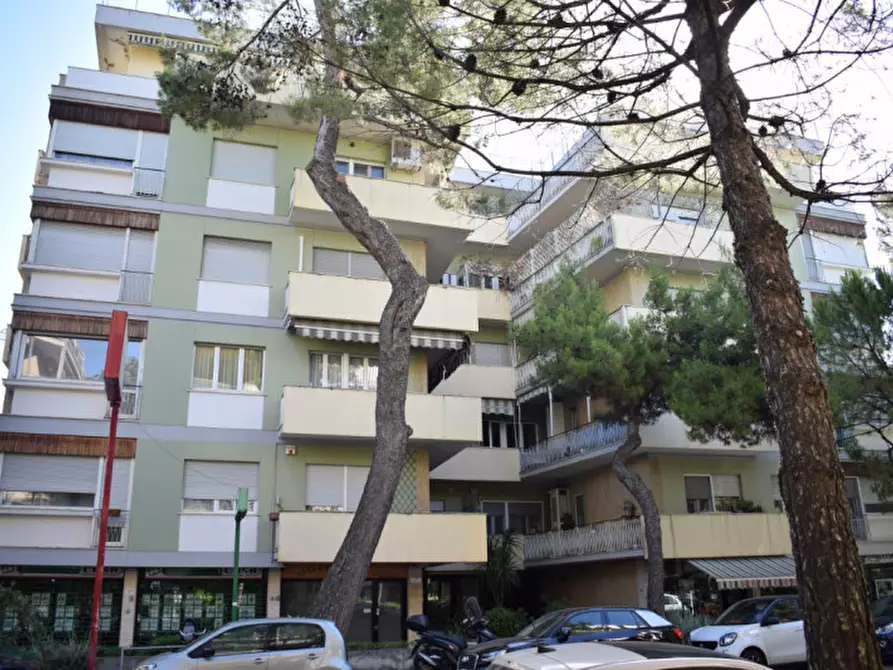 Immagine 14 di Appartamento in vendita  in Viale J. F. Kennedy, 78 a Pescara