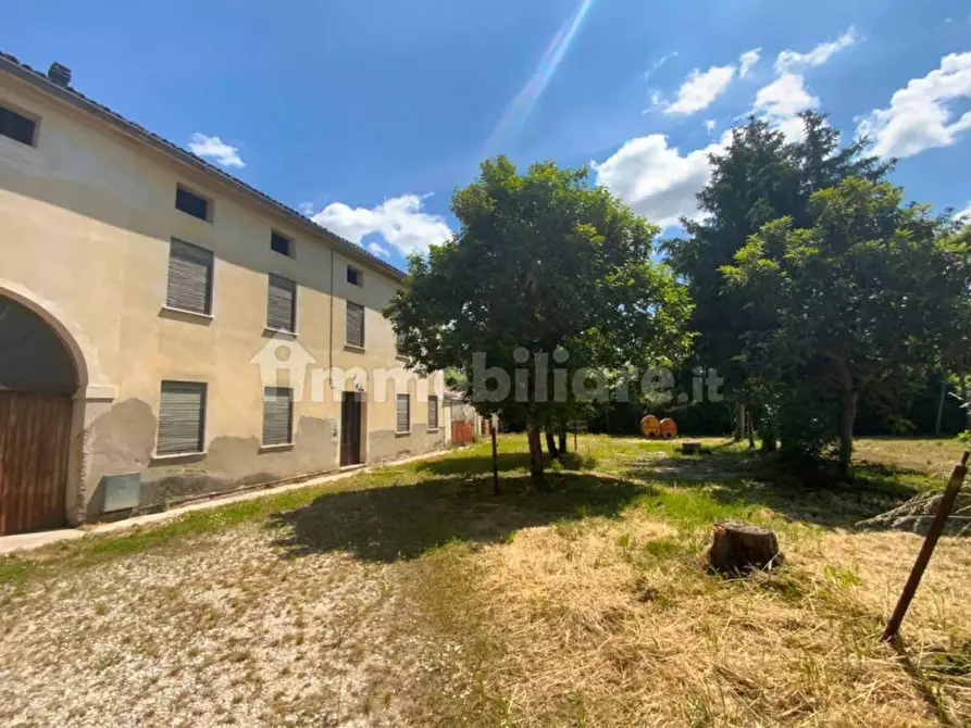 Immagine 5 di Rustico / casale in vendita  in via Montà a Padova