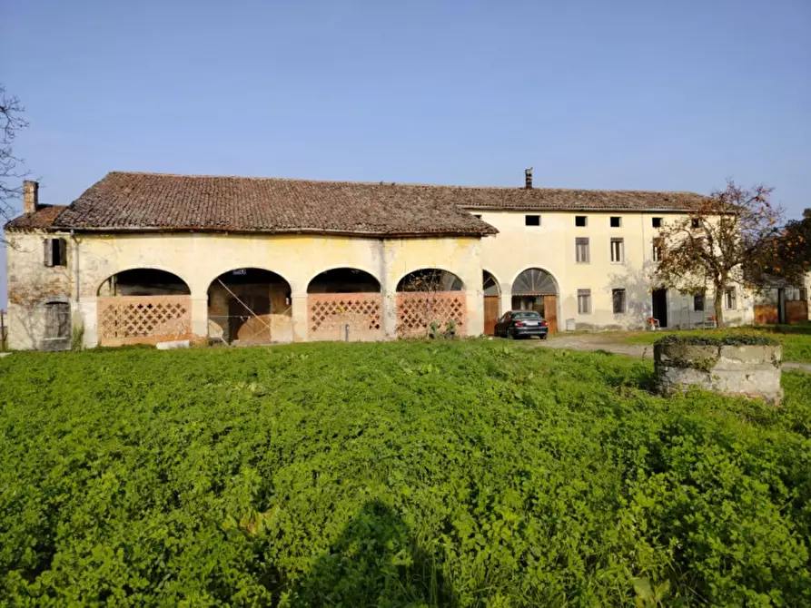 Immagine 19 di Rustico / casale in vendita  in via Montà a Padova