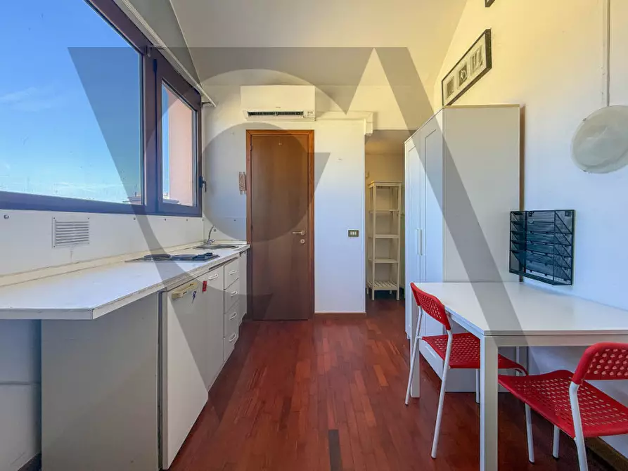 Immagine 4 di Appartamento in vendita  a Padova