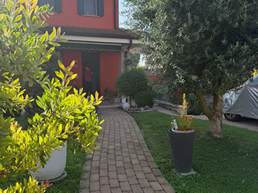 Immagine 1 di Villetta a schiera in vendita  a Masi