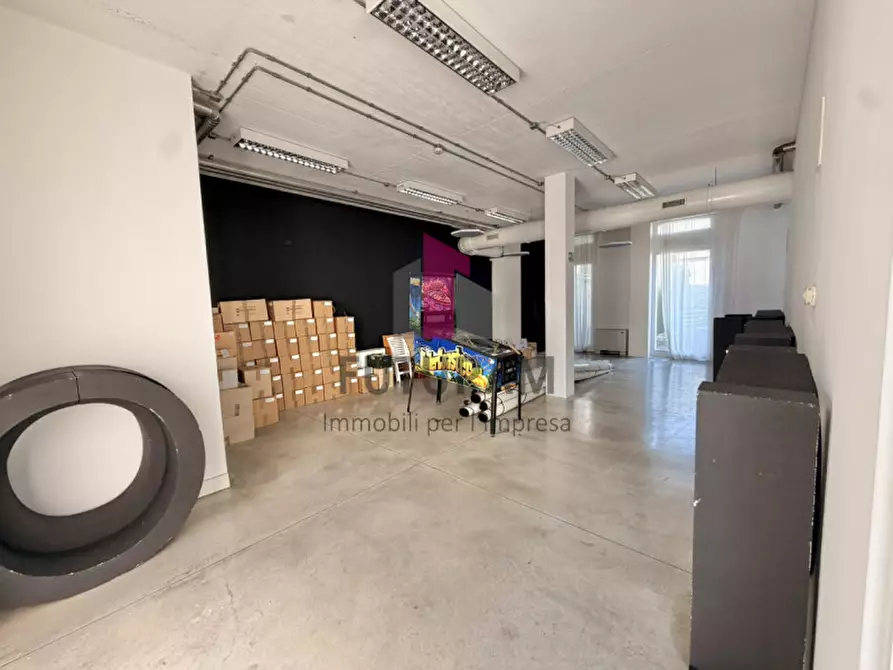 Immagine 7 di Ufficio in affitto  in VIALE DEL LAVORO,100 a Vicenza