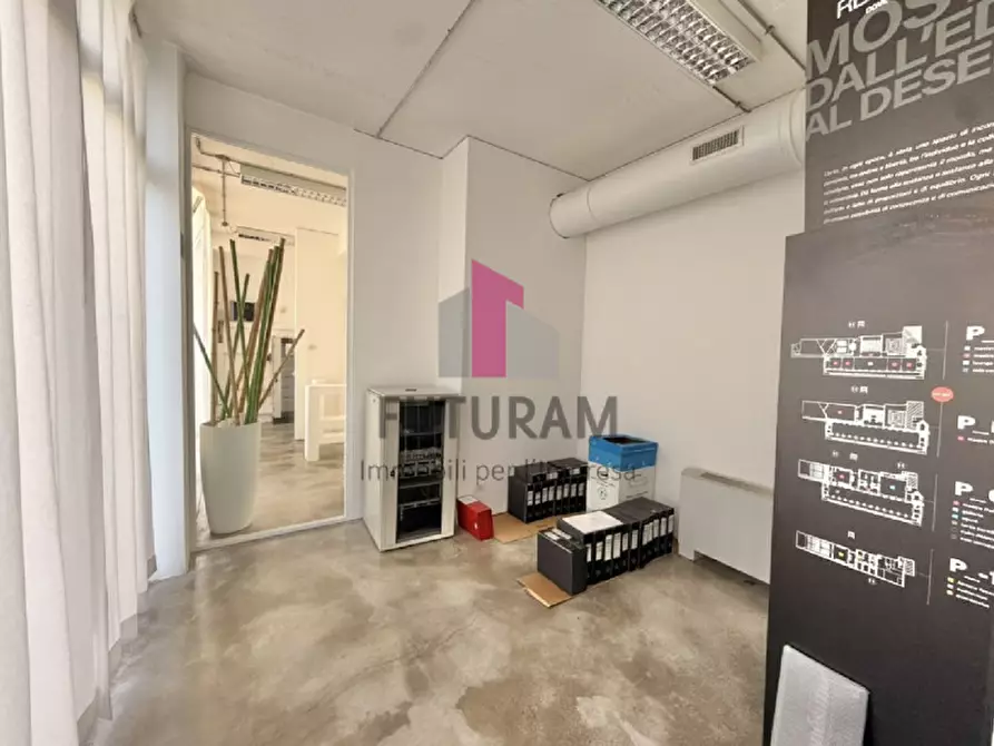 Immagine 9 di Ufficio in affitto  in VIALE DEL LAVORO,100 a Vicenza