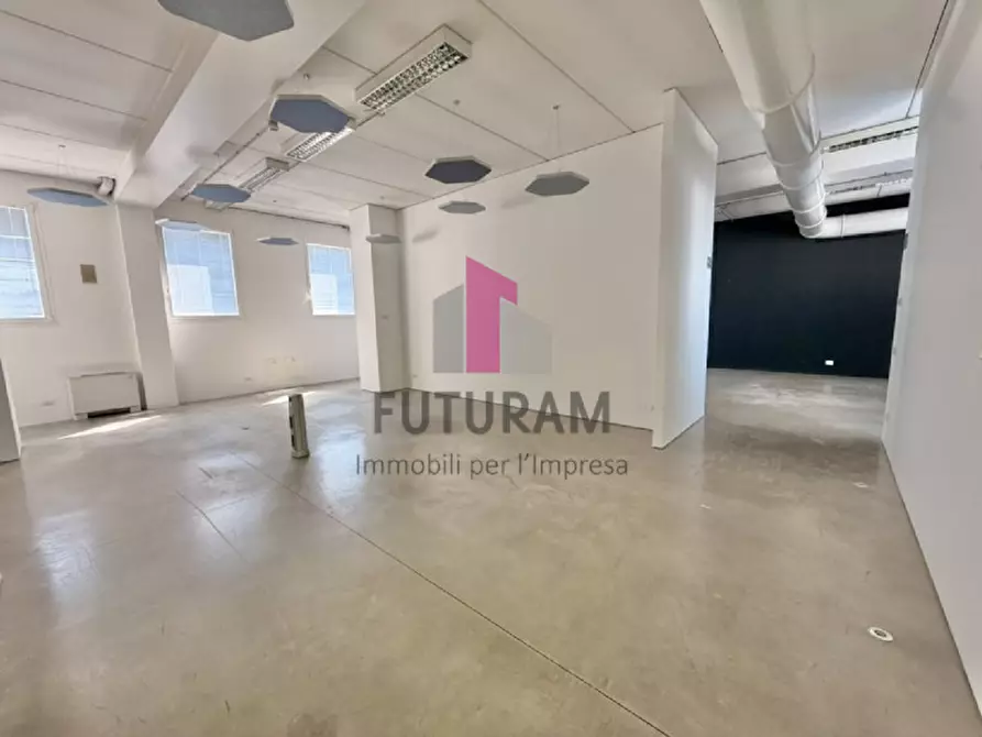 Immagine 15 di Ufficio in affitto  in VIALE DEL LAVORO,100 a Vicenza