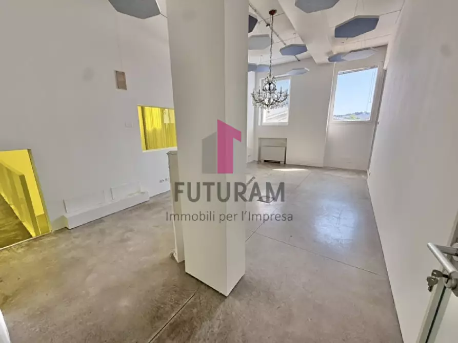 Immagine 17 di Ufficio in affitto  in VIALE DEL LAVORO,100 a Vicenza
