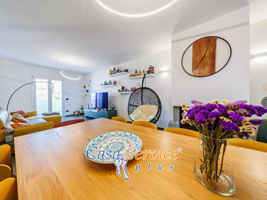 Immagine 1 di Casa indipendente in vendita  in Via Vincenzo Bellini a Casarano