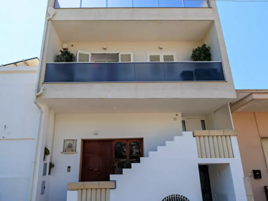 Immagine 51 di Casa indipendente in vendita  in Via Vincenzo Bellini a Casarano