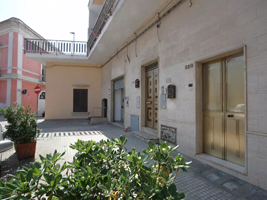 Immagine 23 di Negozio in vendita  in Via Roma a Matino