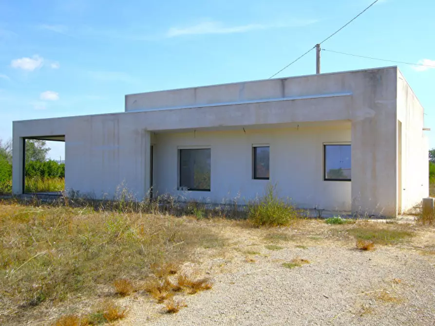 Immagine 1 di Villa in vendita  in Strada Vicinale Frasca a Matino