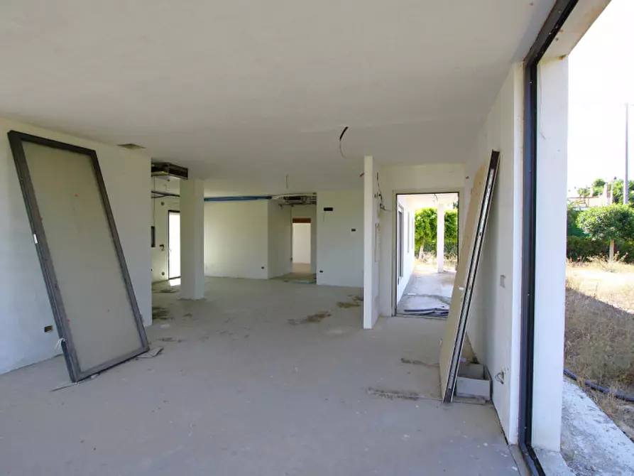 Immagine 5 di Villa in vendita  in Strada Vicinale Frasca a Matino