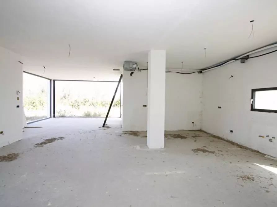 Immagine 12 di Villa in vendita  in Strada Vicinale Frasca a Matino