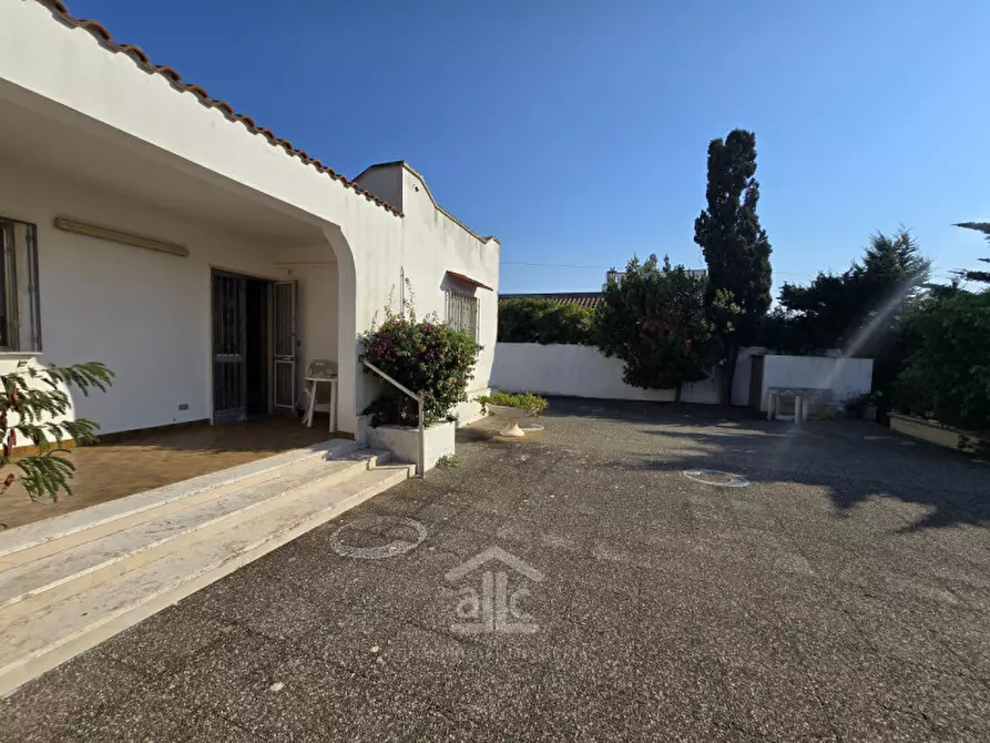Immagine 7 di Villa in vendita  in via dei garofani 17 a Lecce