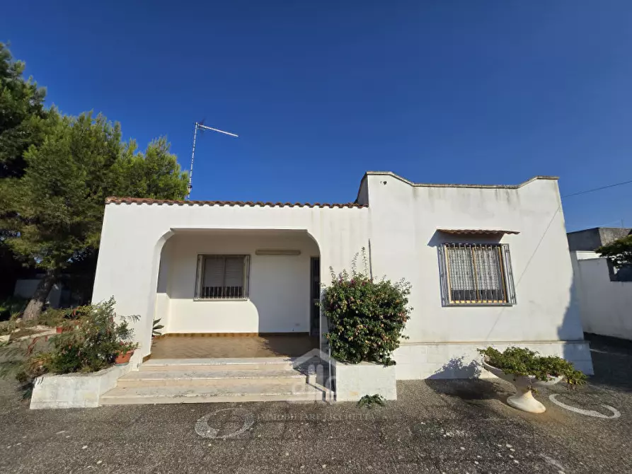 Immagine 15 di Villa in vendita  in via dei garofani 17 a Lecce