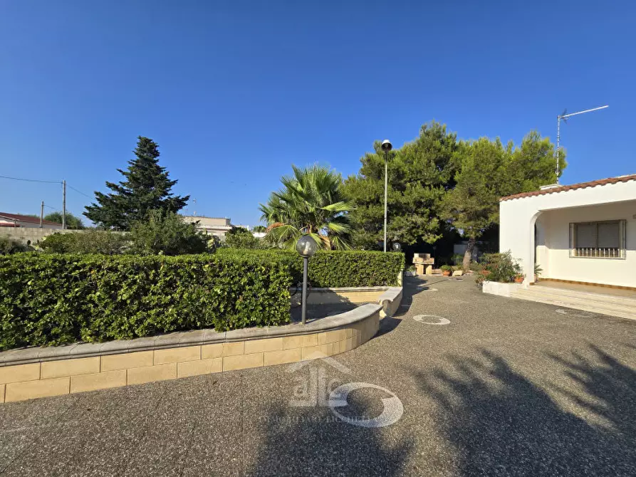 Immagine 34 di Villa in vendita  in via dei garofani 17 a Lecce