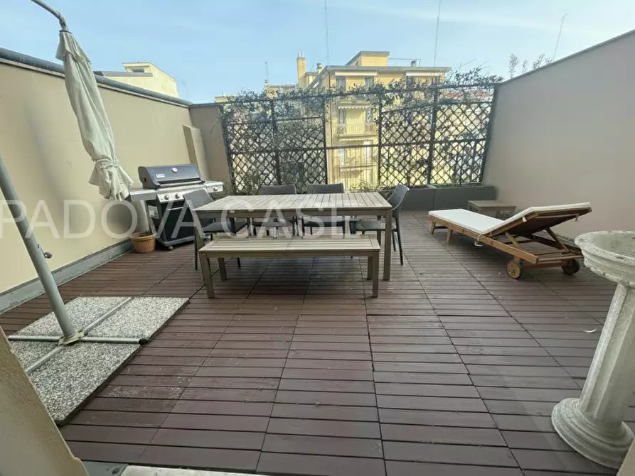 Immagine 7 di Appartamento in vendita  in corso milano a Padova